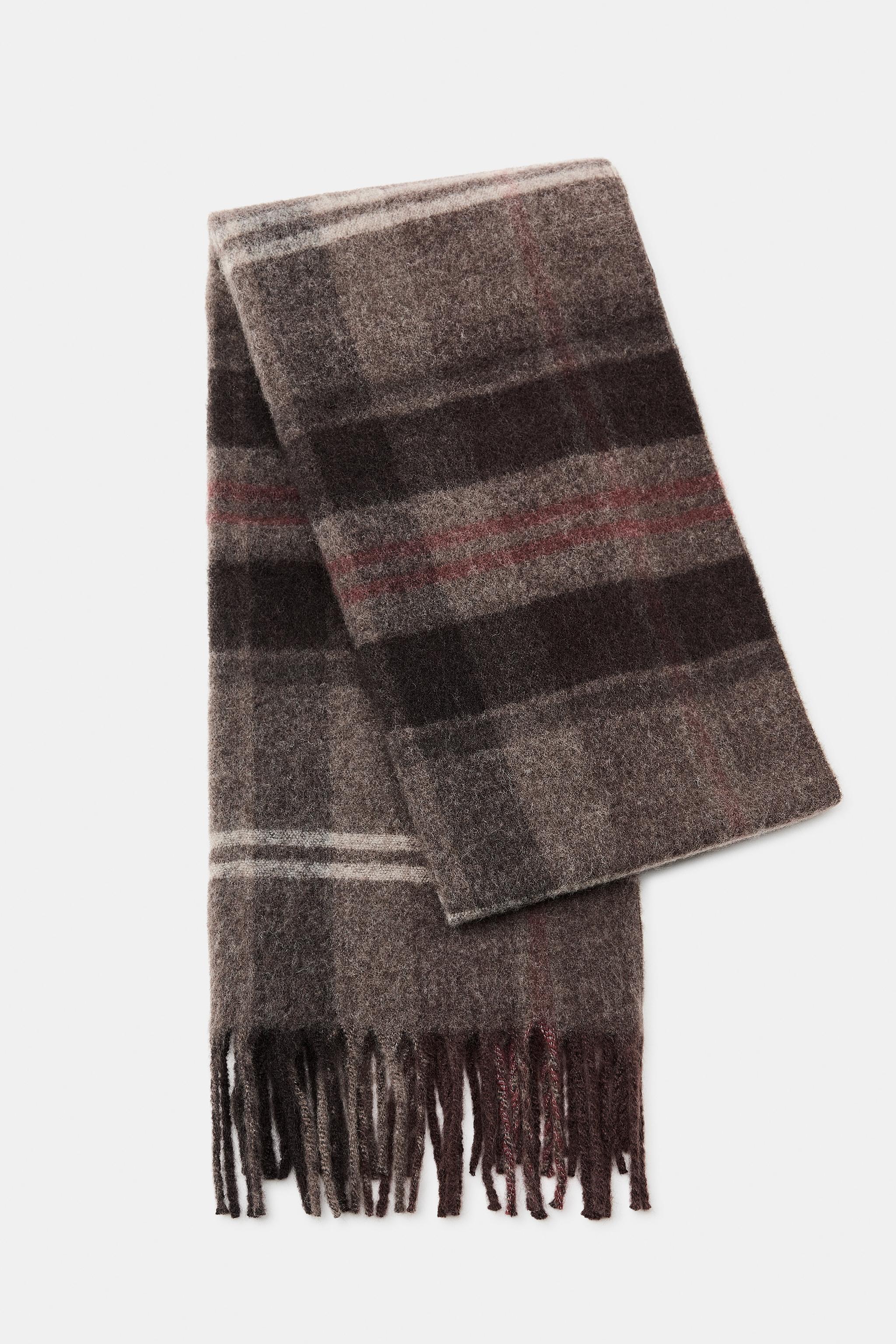 PLAID FRINGED SCARF